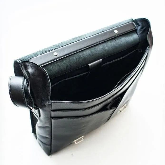 Coarse Leather Messenger 14