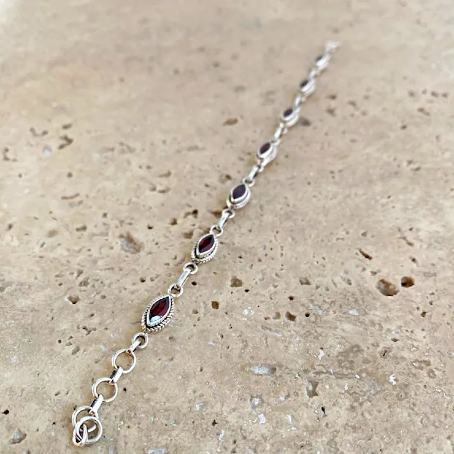 Garnet Bracelet - Myra