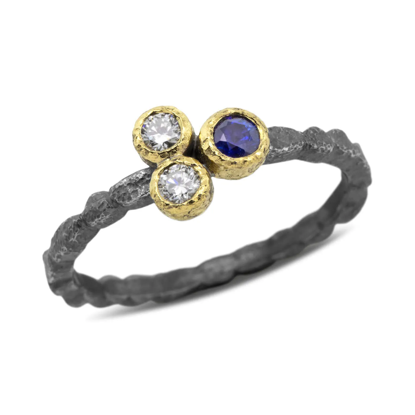 Skinny Pebbles Ring with sapphire and diamonds